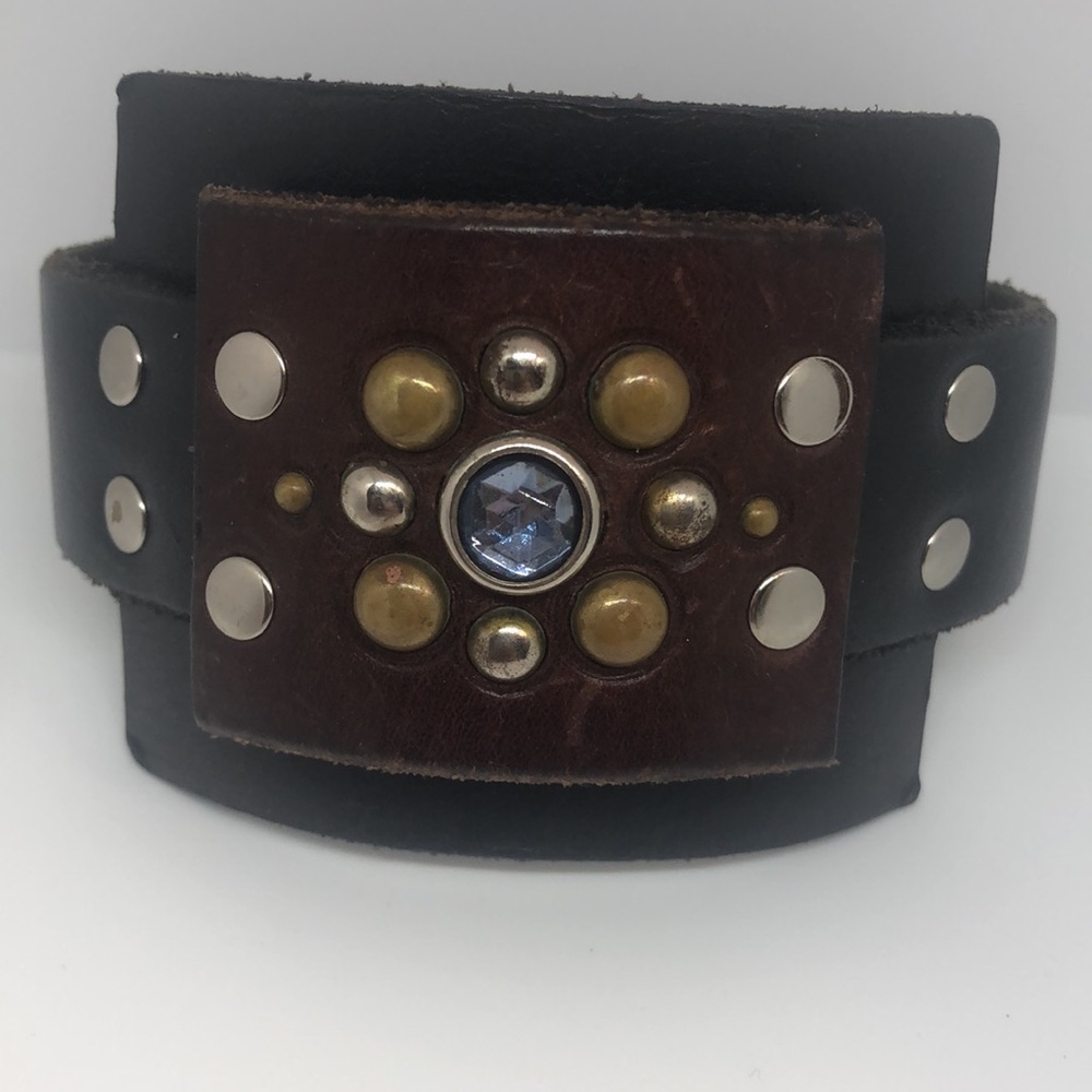 Leather cuff - Picture 5 of 5